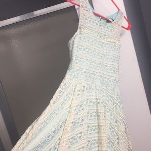 Lace zip up sweetheart dress